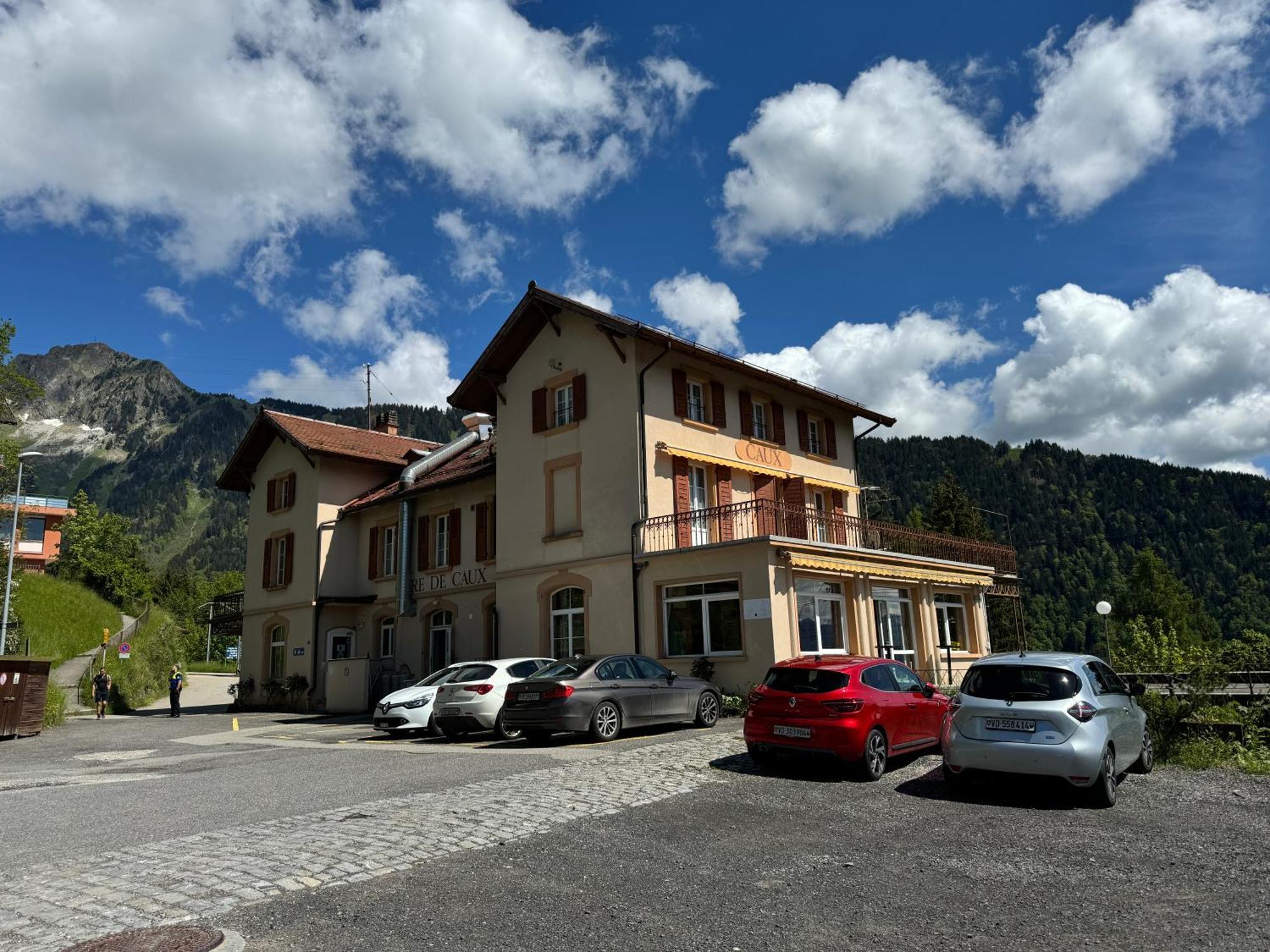 Buffet De La Gare Hotel Montreux Exterior foto